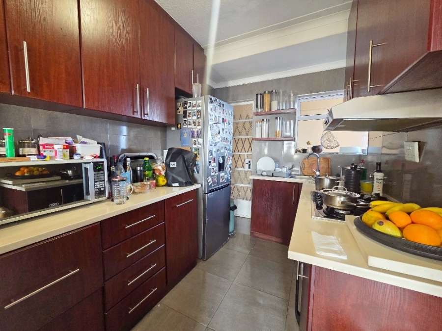 2 Bedroom Property for Sale in Three Anchor Bay Western Cape